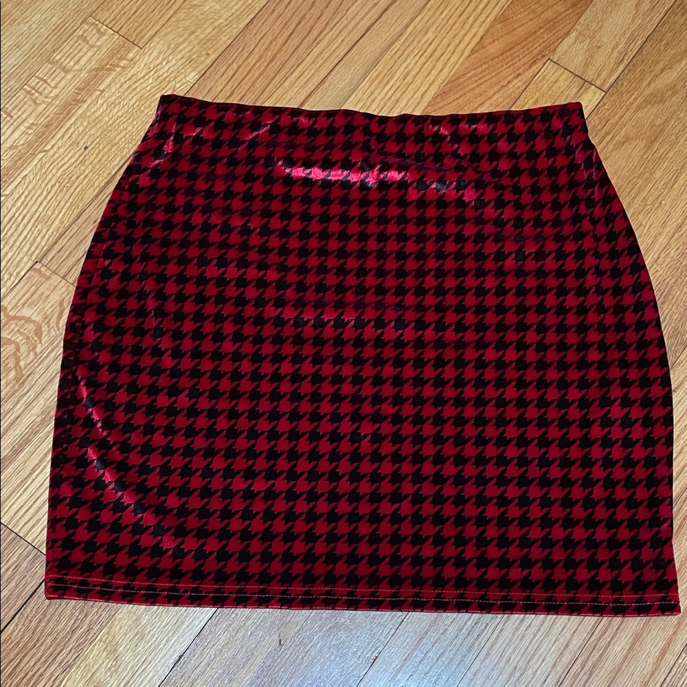 Missguided Crushed Velvet Houndstooth Mini Skirt